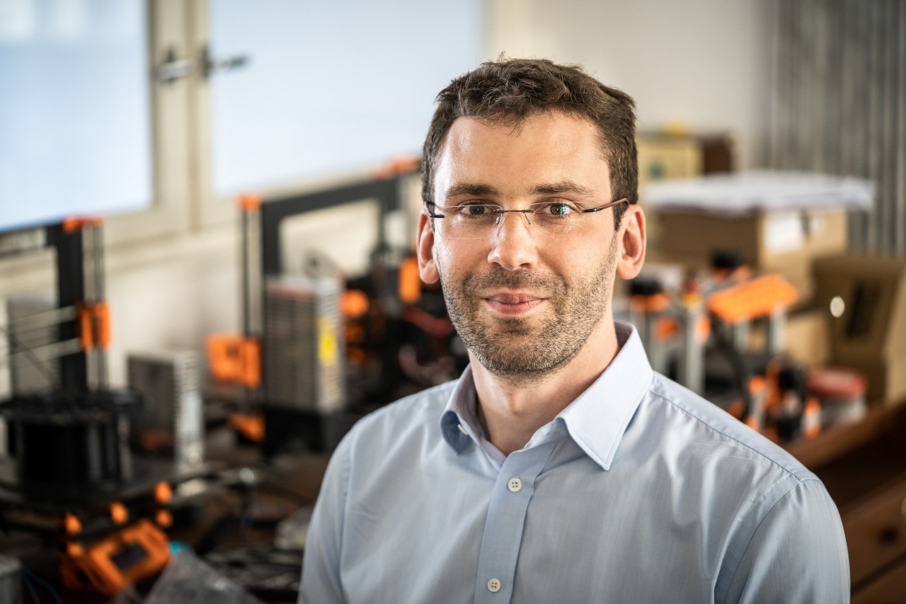 Jiří Zemánek: Nové digitální materiály se můžou skládat ...