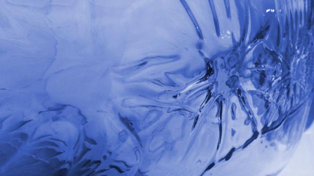 Transformace 25588 Blue, ručně tvarované sklo, 2015, výška 45 cm
