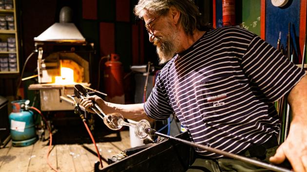 The Liederhaus glassmaking family has invented a mobile glass furnace – and one, located in Prague’s Ateliér Z glass studio, is now open to the public