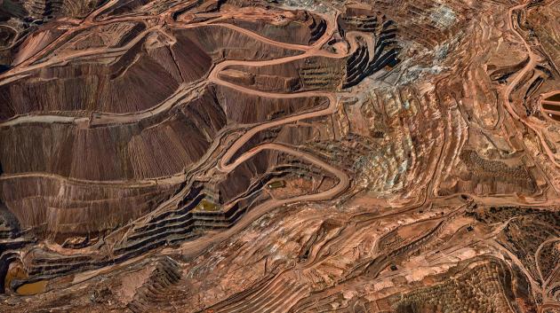 Edward Burtynsky: Mezi fascinací a beznadějí