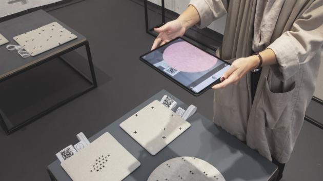 Petra Debnárová: Augmented Textiles Lab